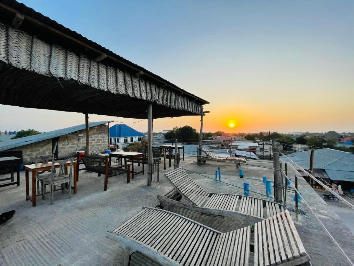 Village View Hostel Chanjani Bagian luar foto