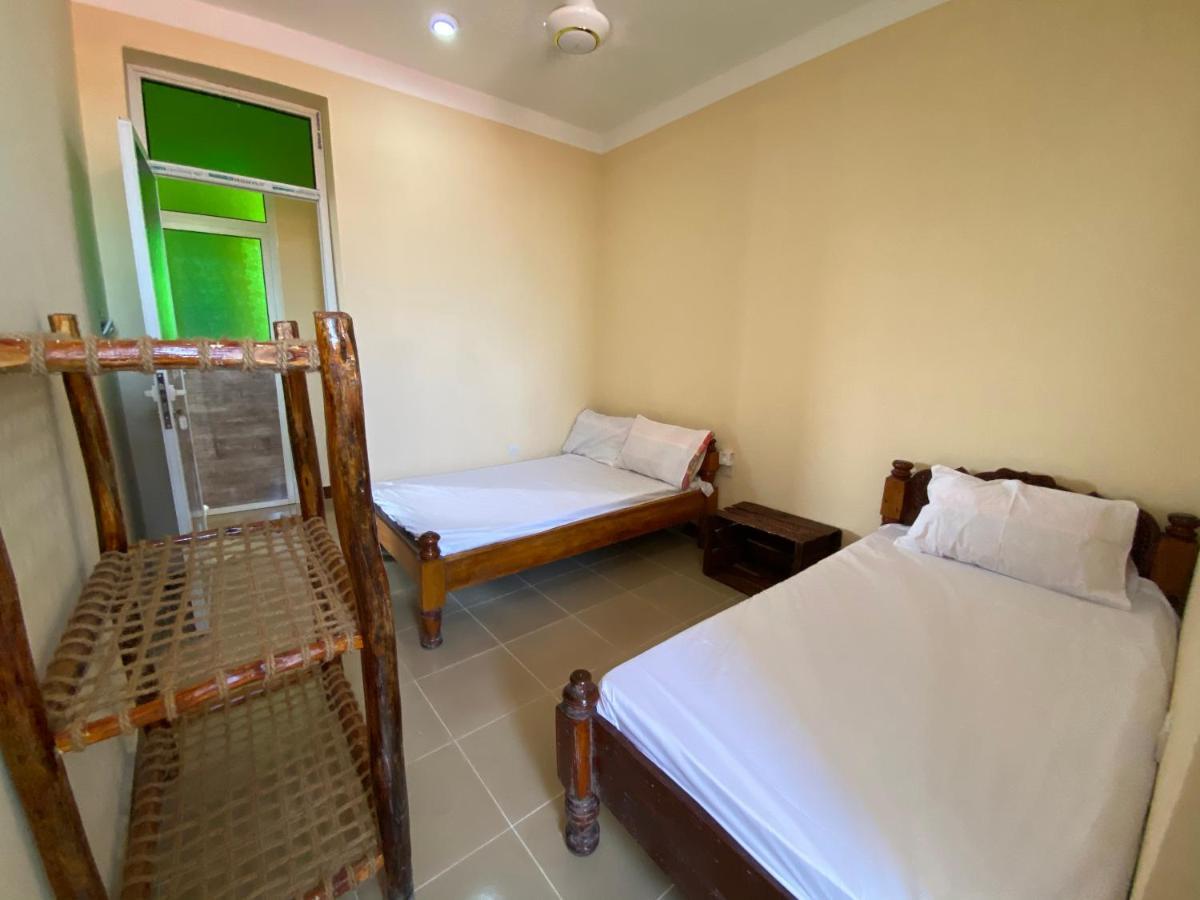 Village View Hostel Chanjani Bagian luar foto